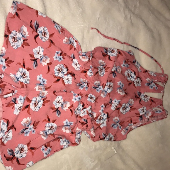 Romper - Picture 1 of 3